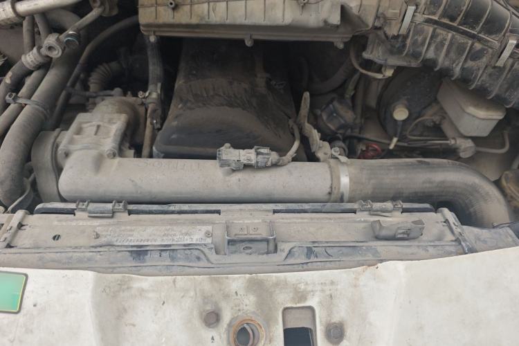Used Iveco Power Daily 2012 2.5T-A32 Base Version Engine Bay
