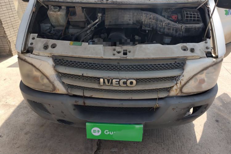 Used Iveco Power Daily 2012 2.5T-A32 Base Version Engine Bay