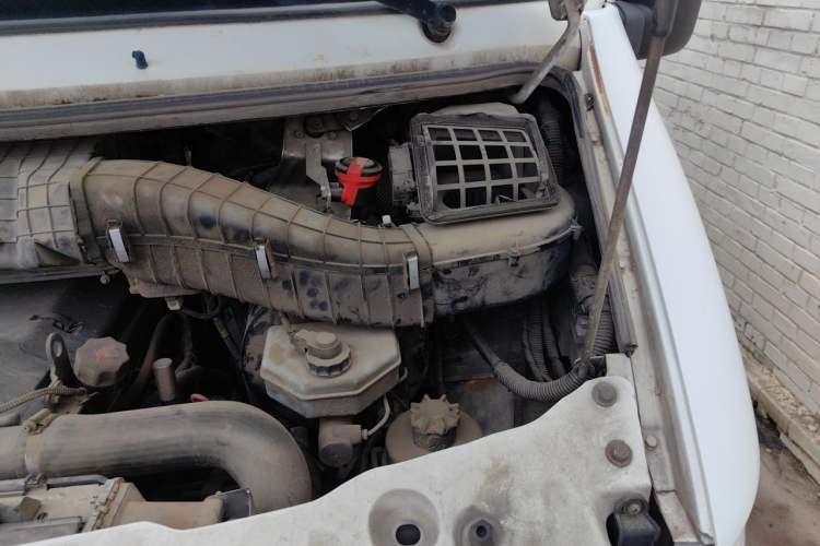 Used Iveco Power Daily 2012 2.5T-A32 Base Version Engine Bay Left