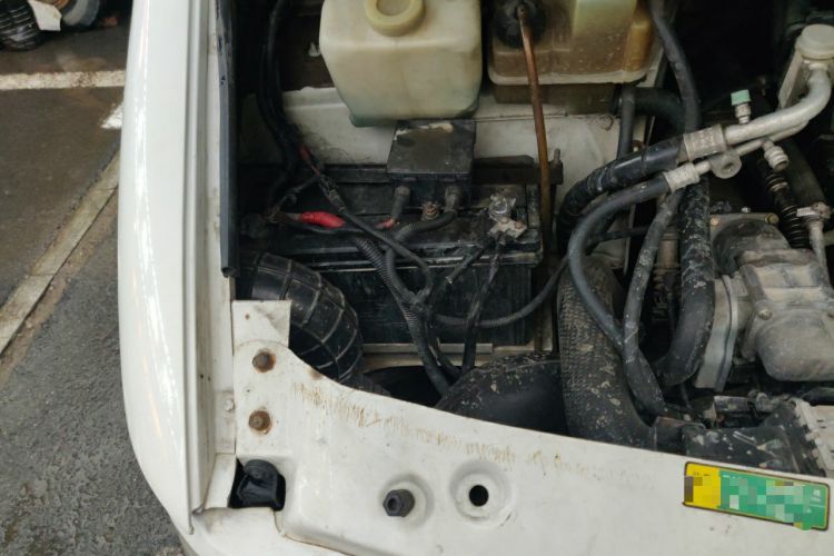 Used Iveco Power Daily 2012 2.5T-A32 Base Version Engine Bay Right