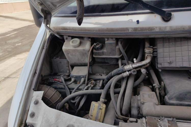 Used Iveco Power Daily 2012 2.5T-A32 Base Version Engine Bay Right