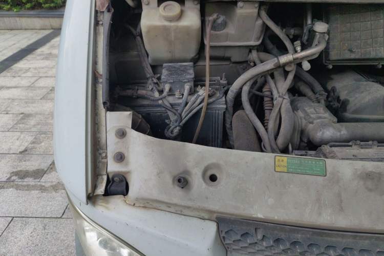 Used Iveco Power Daily 2012 2.5T-A32 Base Version Engine Bay Right