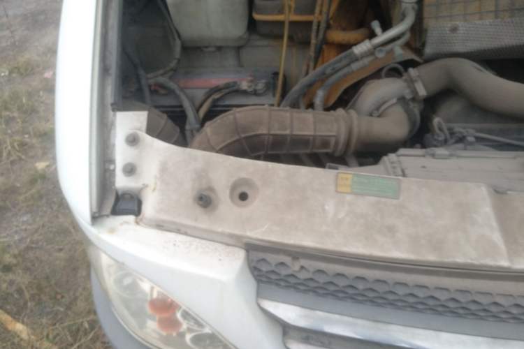 Used Iveco Power Daily 2012 2.5T-A32 Base Version Engine Bay Right