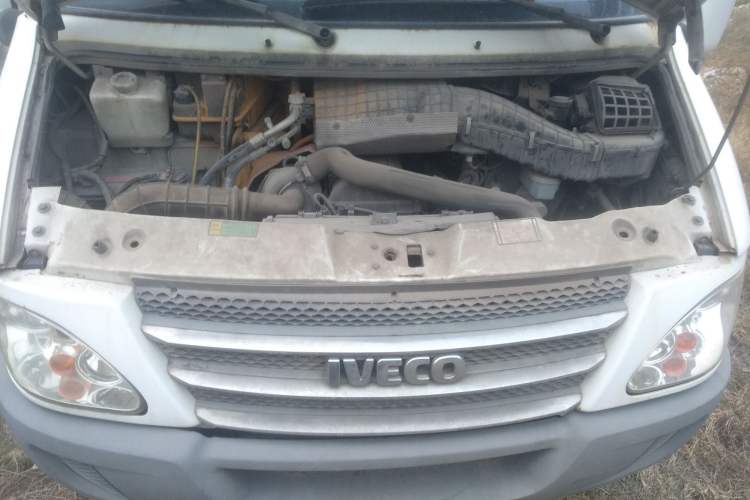 Used Iveco Power Daily 2012 2.5T-A32 Base Version Engine Bay