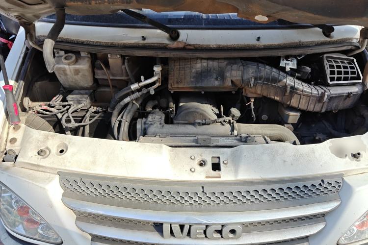 Used Iveco Power Daily 2012 2.5T-A32 Base Version Engine Bay