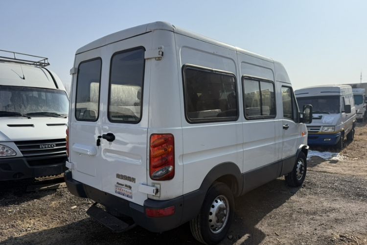 Used Iveco Power Daily 2012 2.5T-A32 Base Version Exterior 5