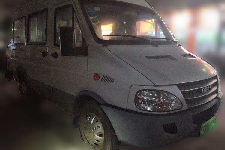 Used Iveco Power Daily 2012 2.5T-A32 Base Version Front Right 45 Deg