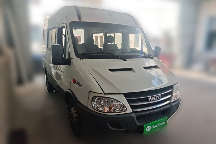 Used Iveco Power Daily 2012 2.5T-A32 Base Version Front Right 45 Deg