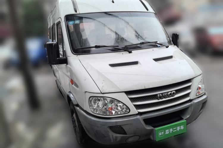 Used Iveco Power Daily 2012 2.5T-A32 Base Version Front Right 45 Deg