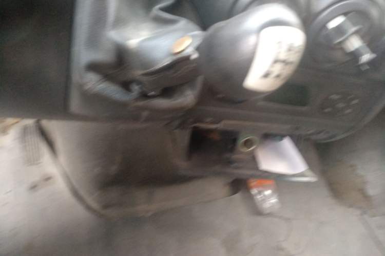 Used Iveco Power Daily 2012 2.5T-A32 Base Version Gear Lever