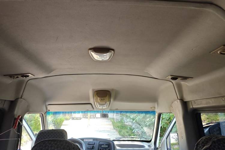 Used Iveco Power Daily 2012 2.5T-A32 Base Version Headliner