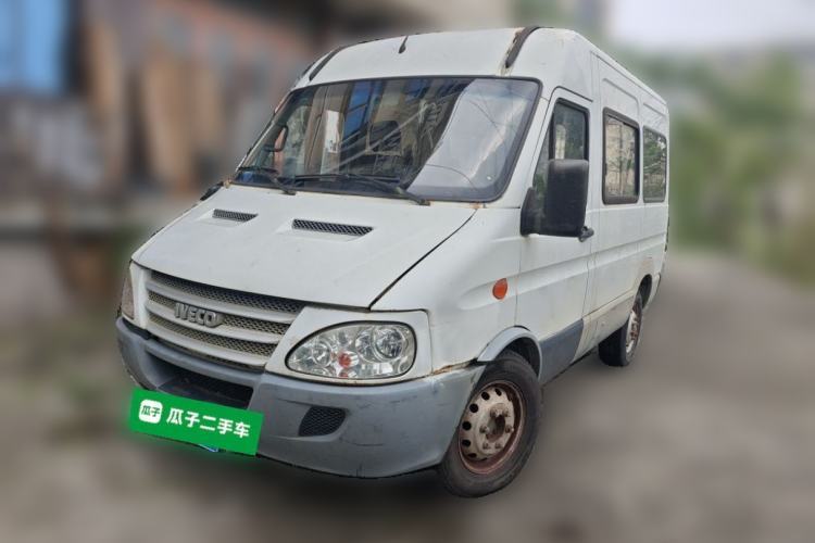 Używany Iveco Power Daily 2012 2.5T-A32 Base Version Guazi used car, China used car export, Used car for sale, Used cars, Cheapest cars for sale
