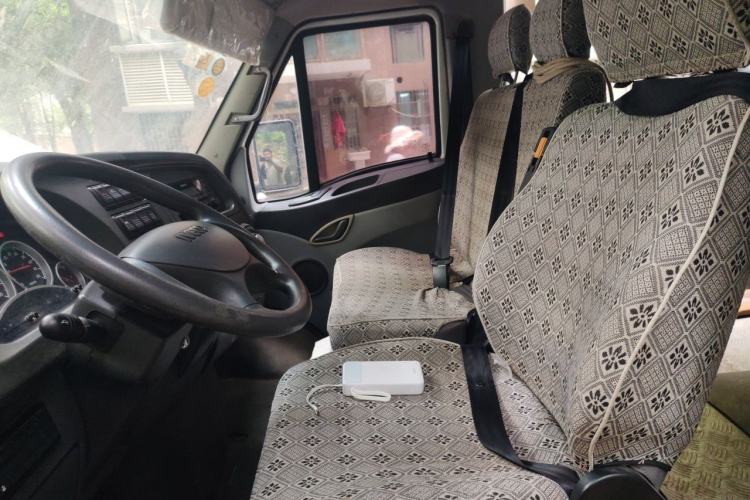 Used Iveco Power Daily 2012 2.5T-A32 Base Version Left Front Seat