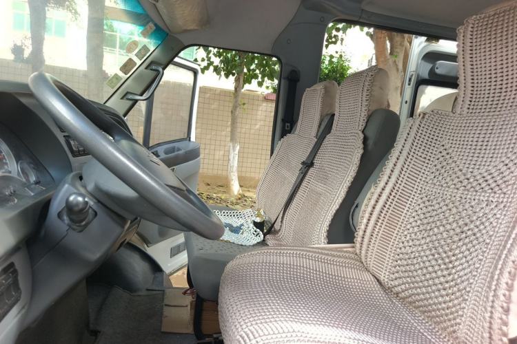 Used Iveco Power Daily 2012 2.5T-A32 Base Version Left Front Seat