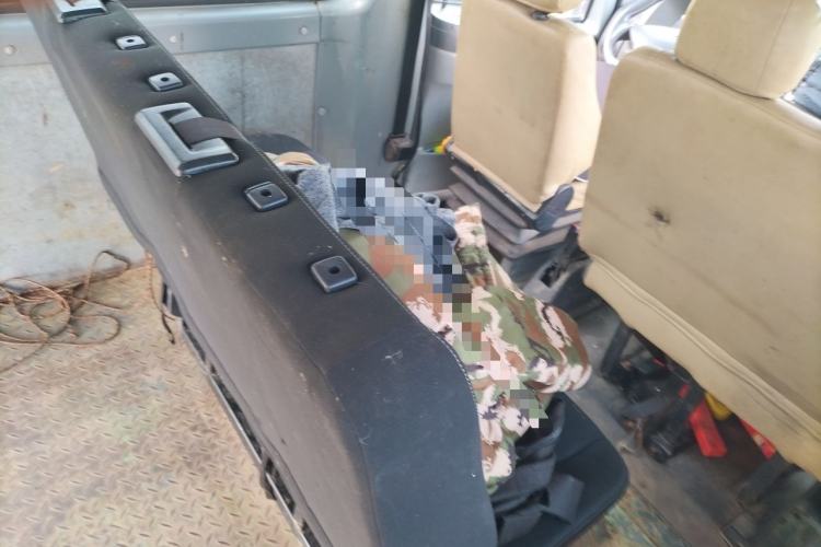 Used Iveco Power Daily 2012 2.5T-A32 Base Version Left Rear Seat
