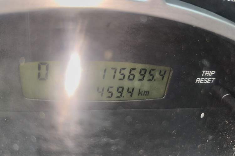 Used Iveco Power Daily 2012 2.5T-A32 Base Version Odometer Close Up