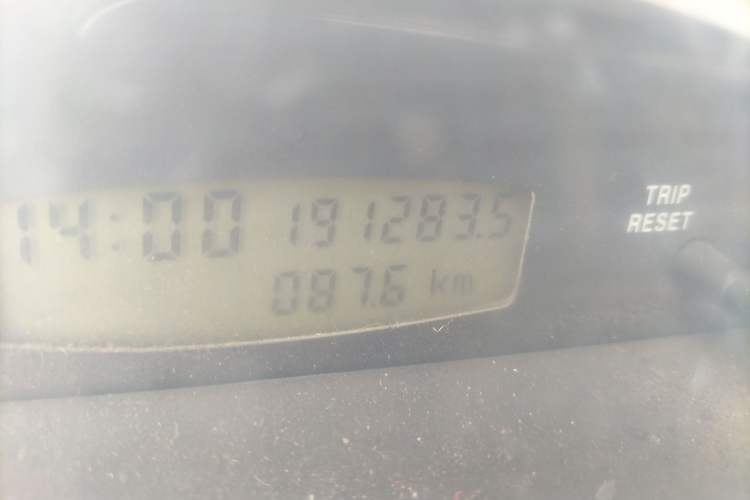 Used Iveco Power Daily 2012 2.5T-A32 Base Version Odometer Close Up