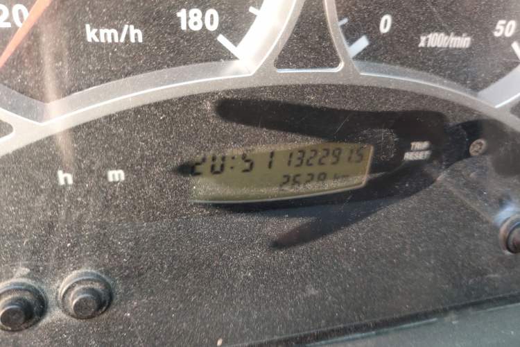 Used Iveco Power Daily 2012 2.5T-A32 Base Version Odometer Close Up
