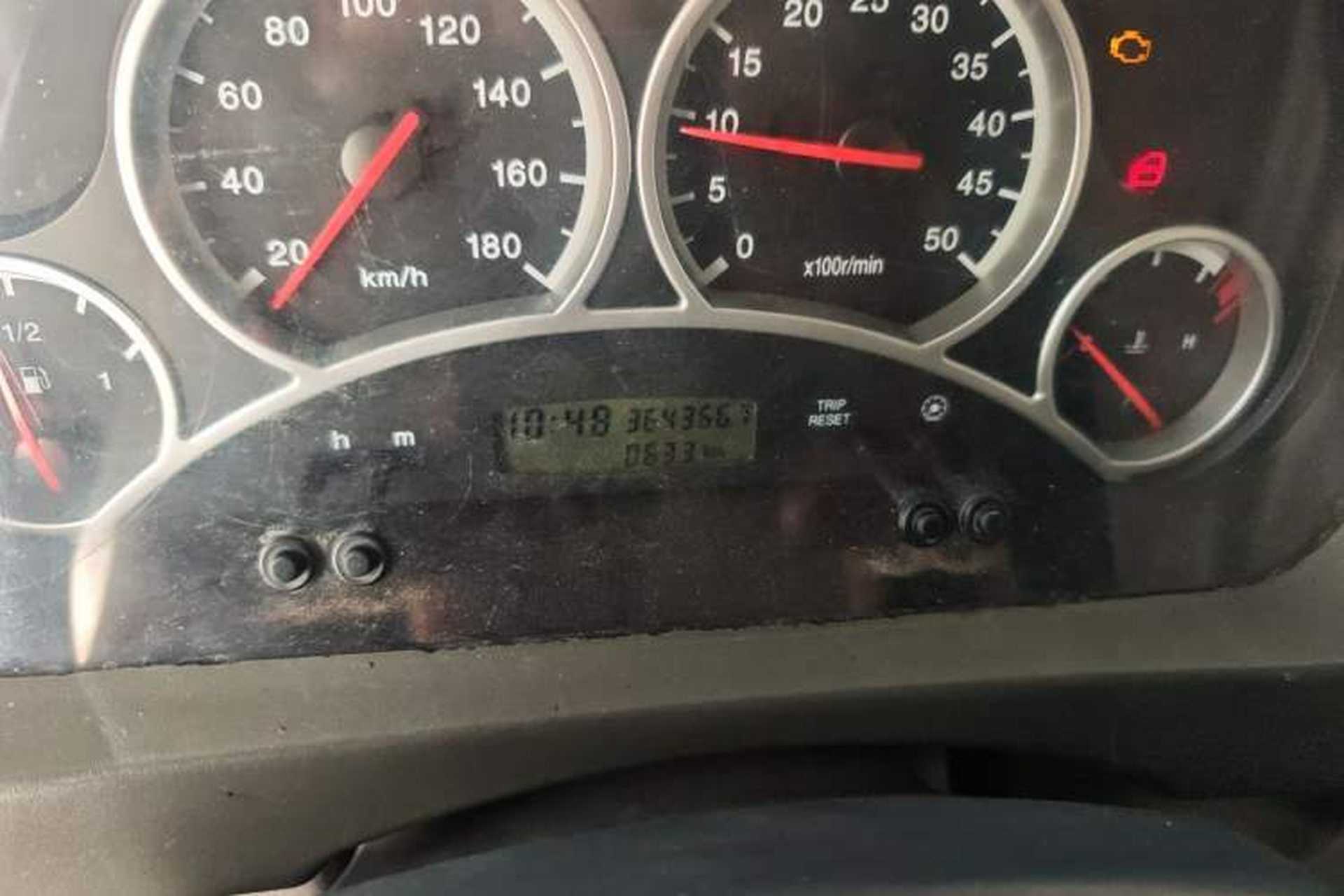 Used Iveco Power Daily 2012 2.5T-A32 Base Version Odometer Close Up