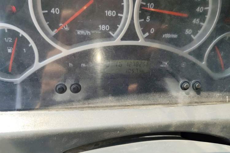 Used Iveco Power Daily 2012 2.5T-A32 Base Version Odometer Close Up