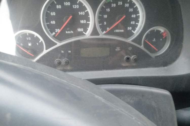 Used Iveco Power Daily 2012 2.5T-A32 Base Version Odometer Close Up