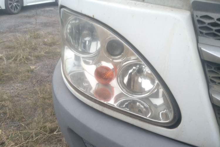 Used Iveco Power Daily 2012 2.5T-A32 Base Version Right Front Headlight