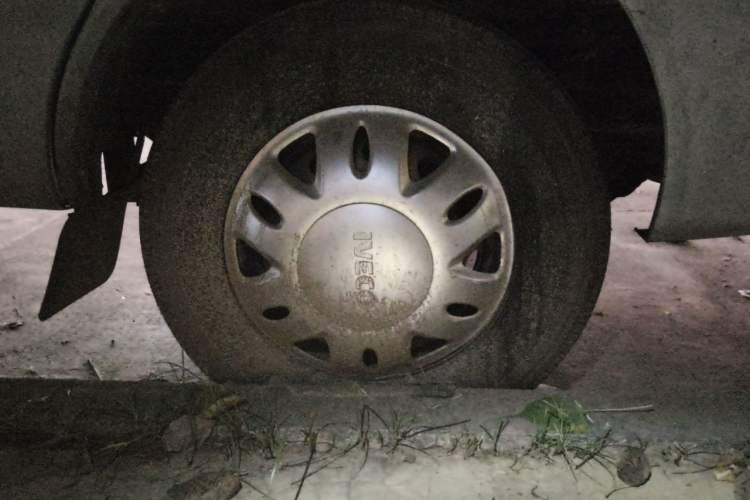 Used Iveco Power Daily 2012 2.5T-A32 Base Version Right Front Wheel Hub