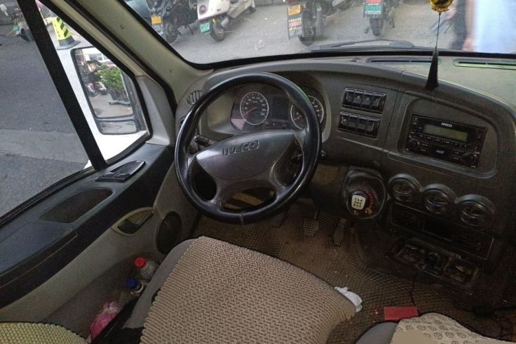 Used Iveco Power Daily 2012 2.5T-A32 Base Version Steering Wheel