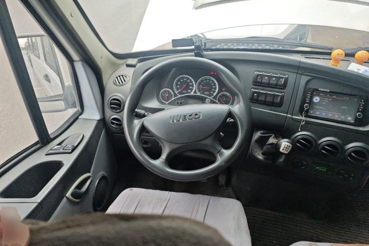 Used Iveco Power Daily 2012 2.5T-A32 Base Version Steering Wheel