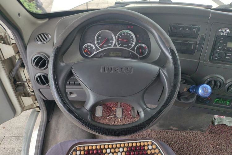 Used Iveco Power Daily 2012 2.5T-A32 Base Version Steering Wheel