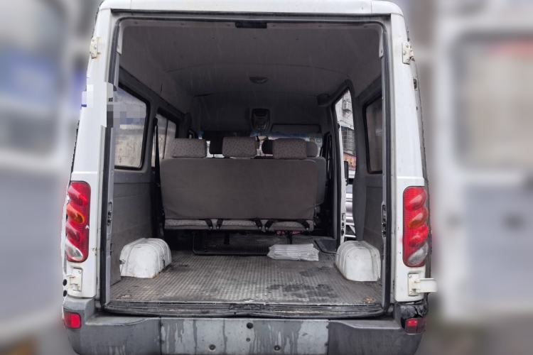 Used Iveco Power Daily 2012 2.5T-A32 Base Version Trunk