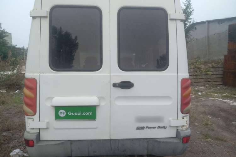 Used Iveco Power Daily 2012 2.5T-A32 Base Version Trunk