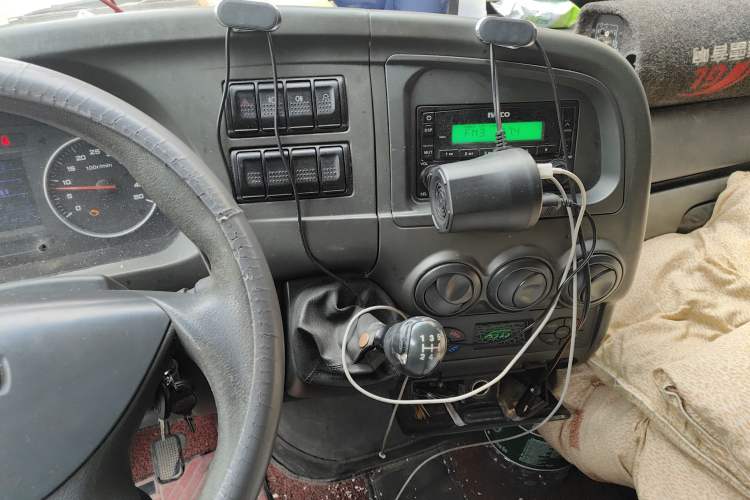 Used Iveco Power Daily 2013 2.8T-V36 Box Truck Audio And AC Panel