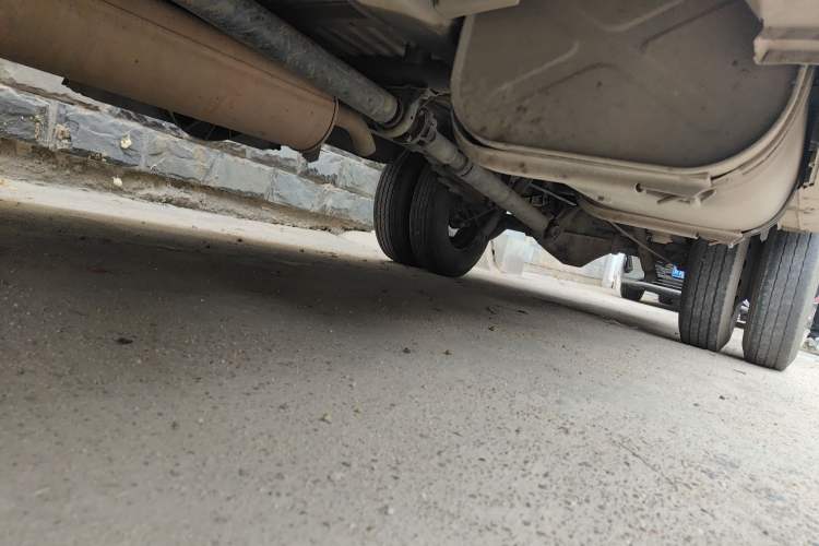 Used Iveco Power Daily 2013 2.8T-V36 Box Truck Chassis Front Left