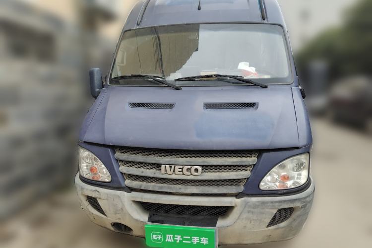 Used Iveco Power Daily 2013 2.8T-V36 Box Truck Front