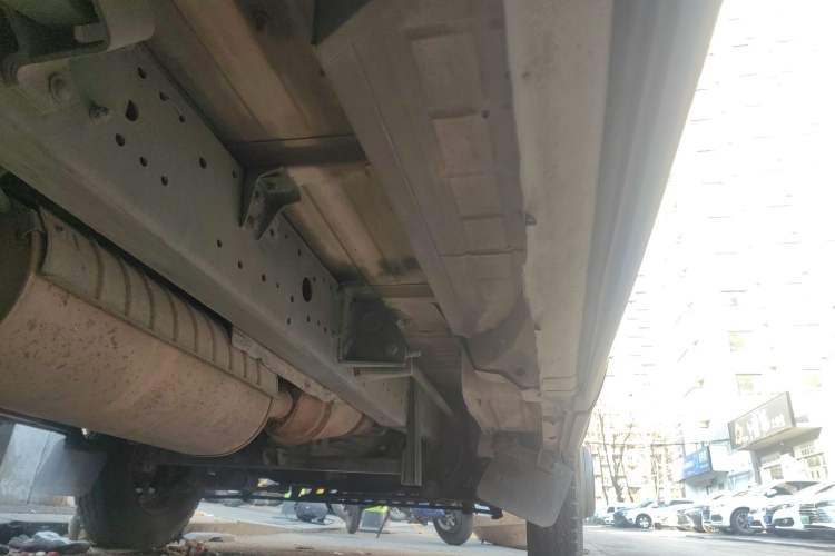 Used Iveco Power Daily 2013 3.0T-V39 Low-Roof Box Truck F1C Chassis Rear Right