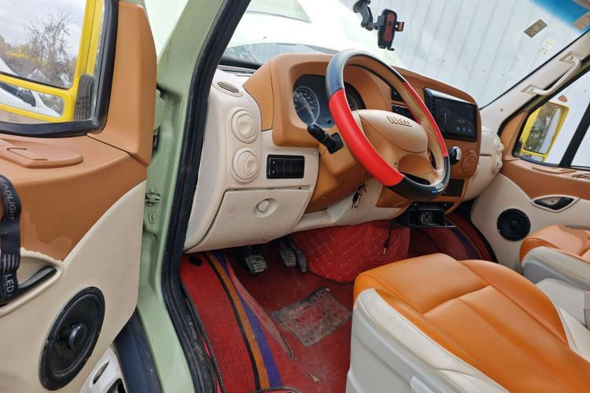 Used Iveco Power Daily 2013 2.8T-A32 Express Version Driver Seat