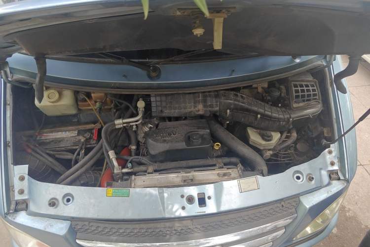 Used Iveco Power Daily  Engine Bay