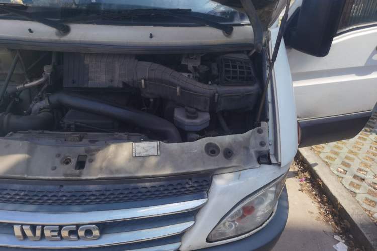 Used Iveco Power Daily  Engine Bay Left