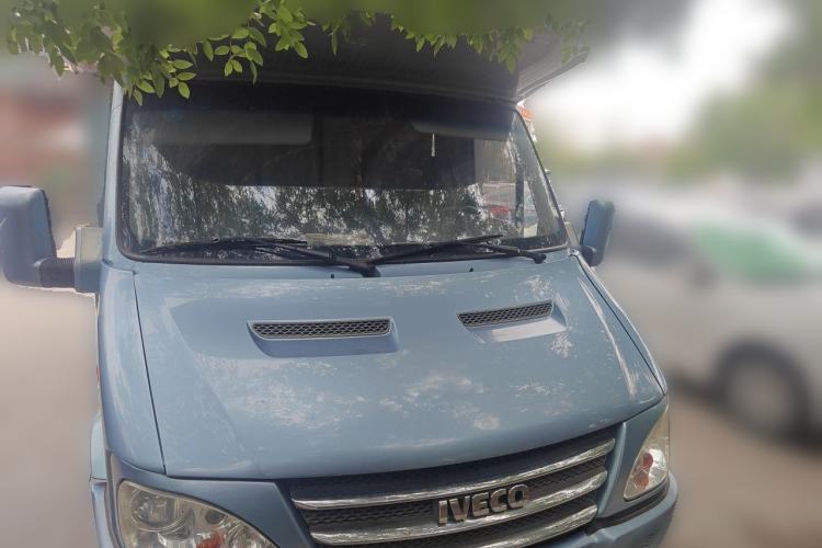 Used Iveco Power Daily  Front