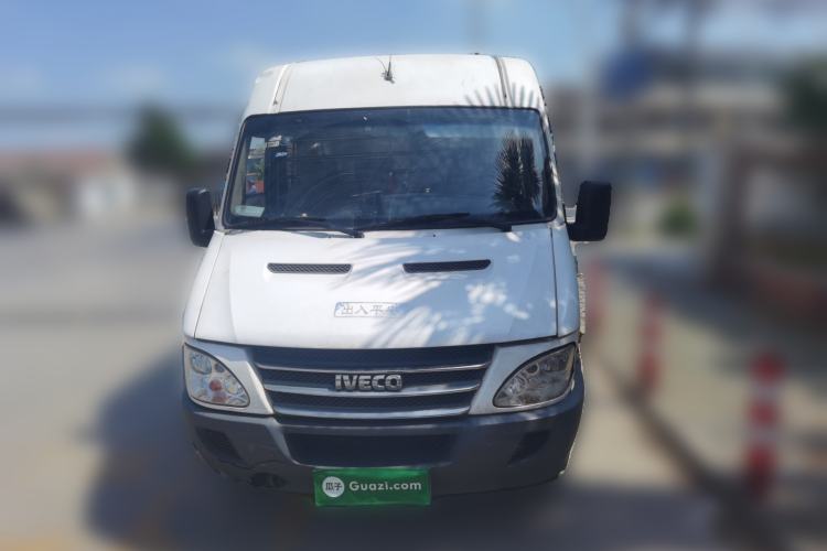 Used Iveco Power Daily  Front
