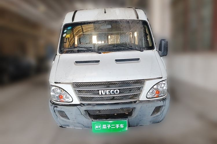 Used Iveco Power Daily  Front