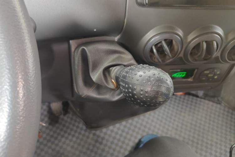 Used Iveco Power Daily  Gear Lever