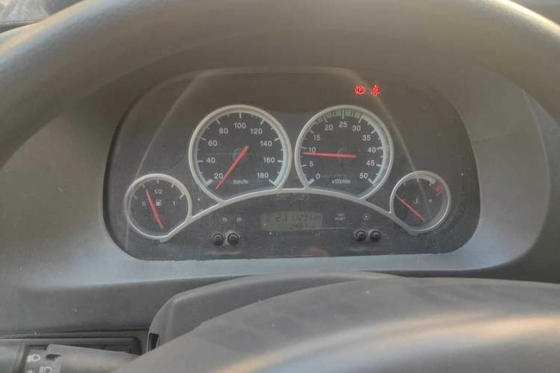 Used Iveco Power Daily 2013 3.0T-V39 Low-Roof Box Truck F1C Instrument Cluster