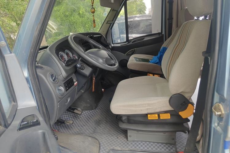 Used Iveco Power Daily  Left Front Seat