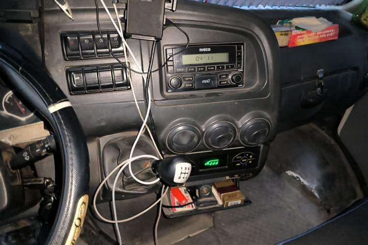 Used Iveco Power Daily 2013 2.8T-A32 All-Round Edition Audio And AC Panel