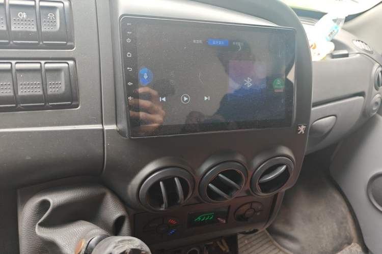 Used Iveco Power Daily 2013 2.8T-A32 Express Version Audio And AC Panel