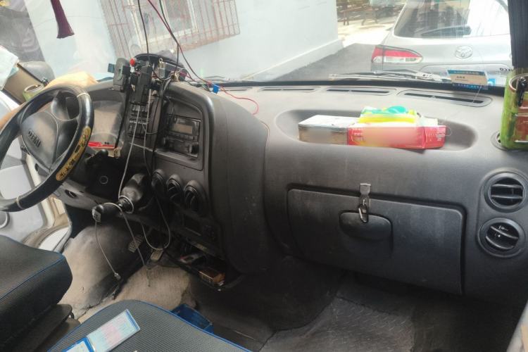 Used Iveco Power Daily 2013 2.8T-A32 All-Round Edition Center Console