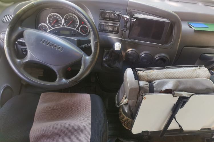 Used Iveco Power Daily  Center Console