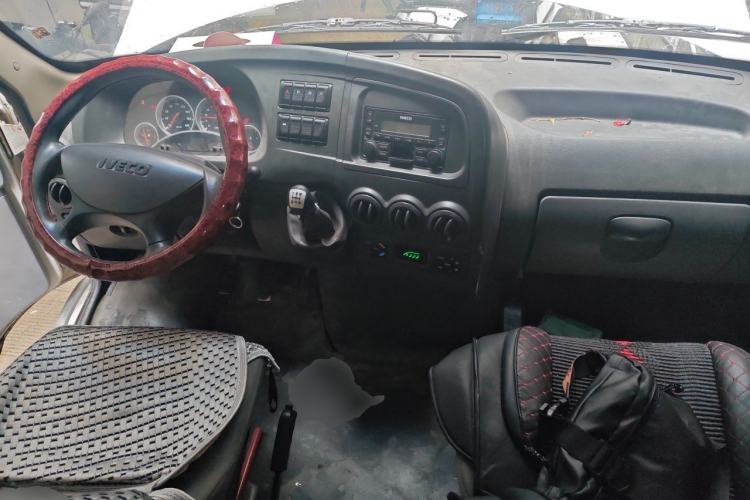Used Iveco Power Daily  Center Console